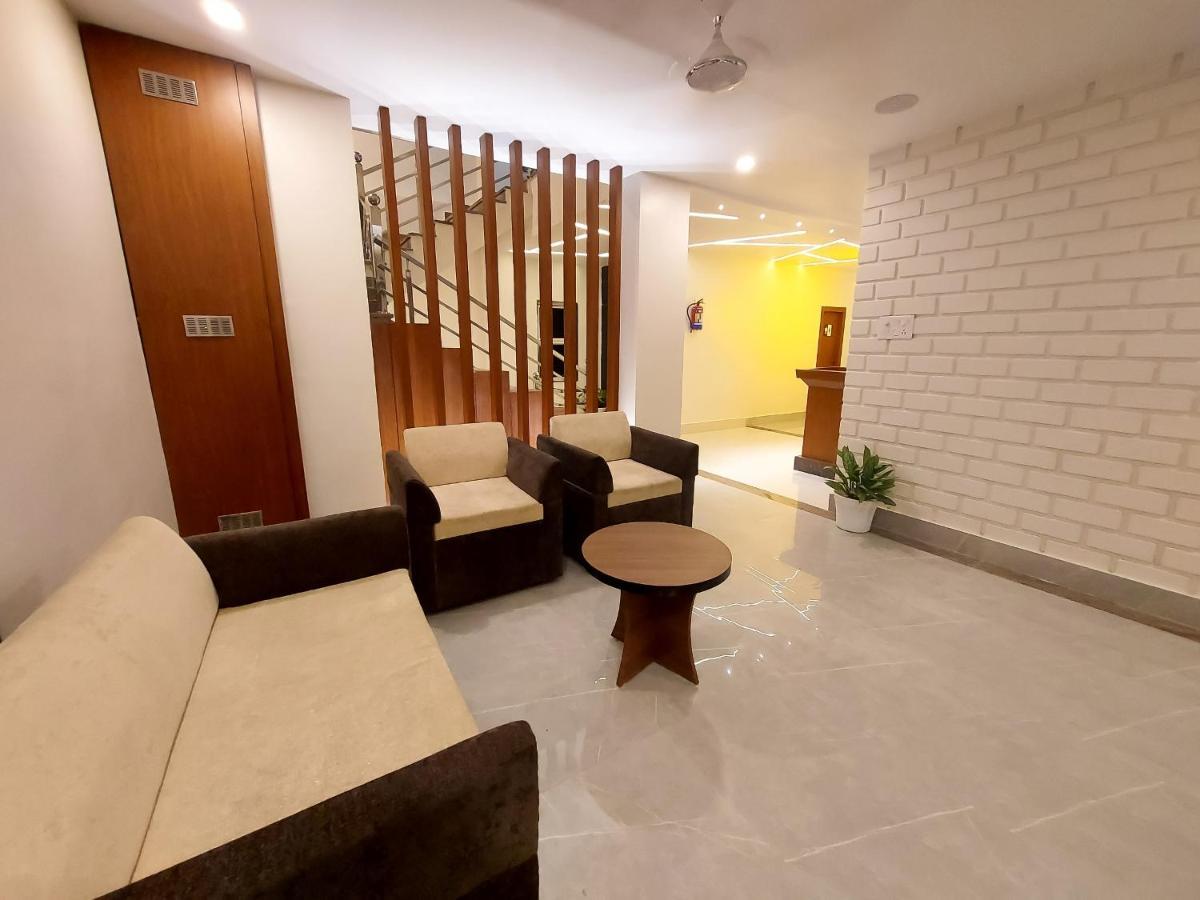 Hotel Bliss Jorhāt Dış mekan fotoğraf