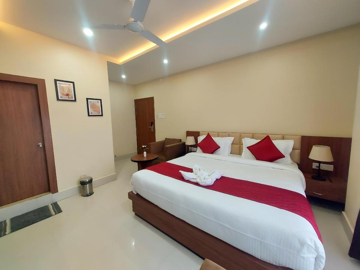 Hotel Bliss Jorhāt Dış mekan fotoğraf