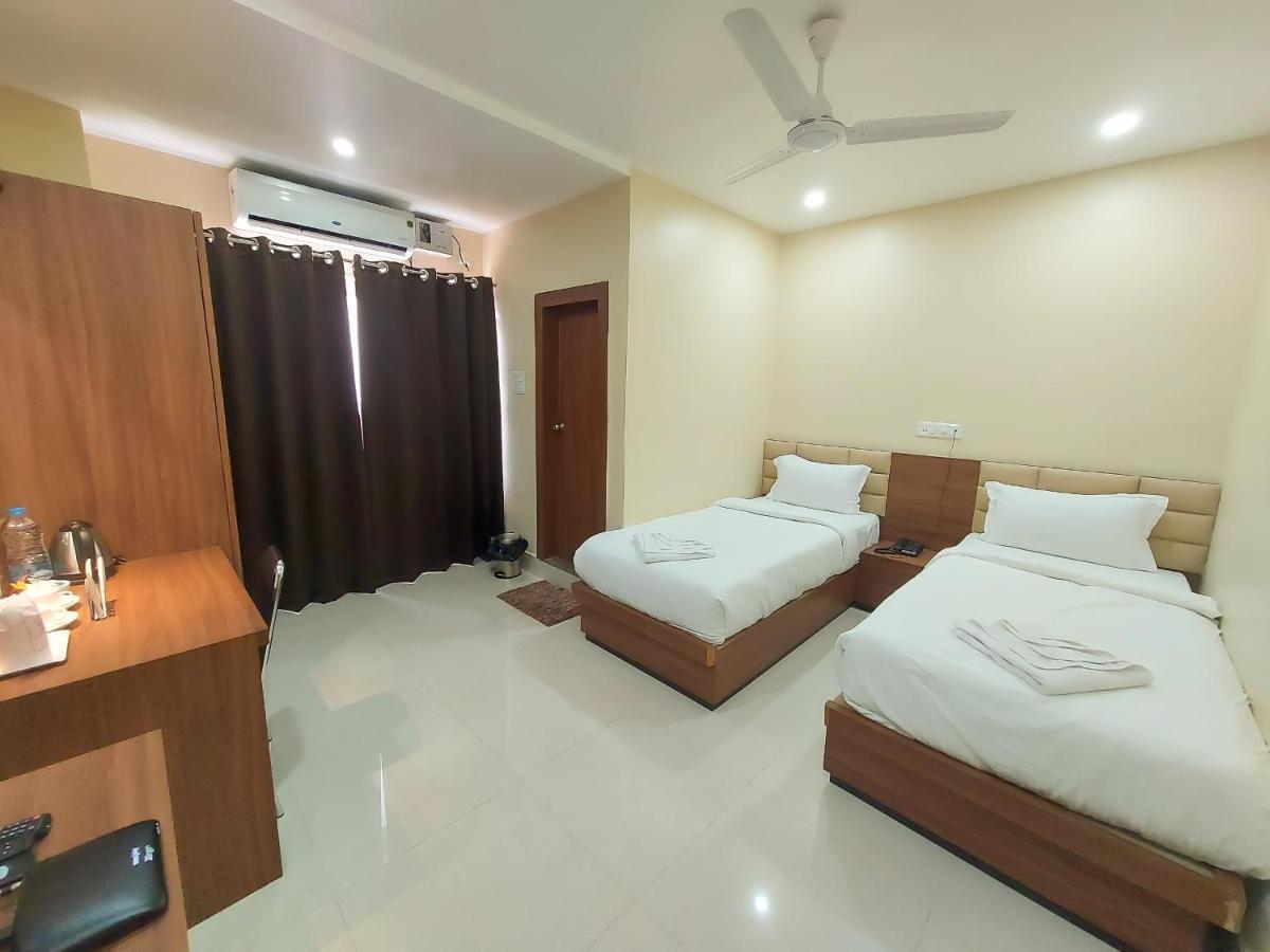 Hotel Bliss Jorhāt Dış mekan fotoğraf