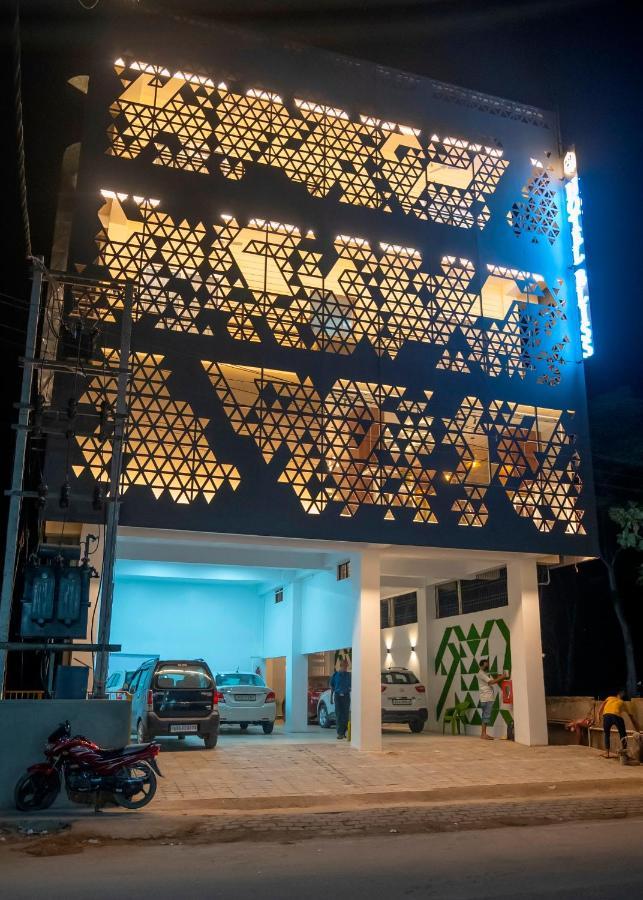 Hotel Bliss Jorhāt Dış mekan fotoğraf